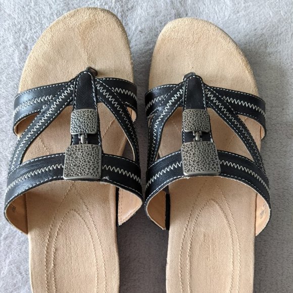 Naturalizer Waylon Black 9 Wide Width Sandals - Picture 1 of 6